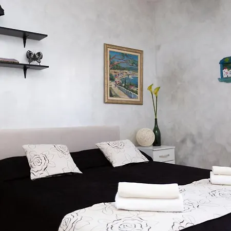 Apartment Beautiful With Garden And Terrace Split