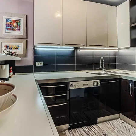 Beautiful With Garden And Terrace *