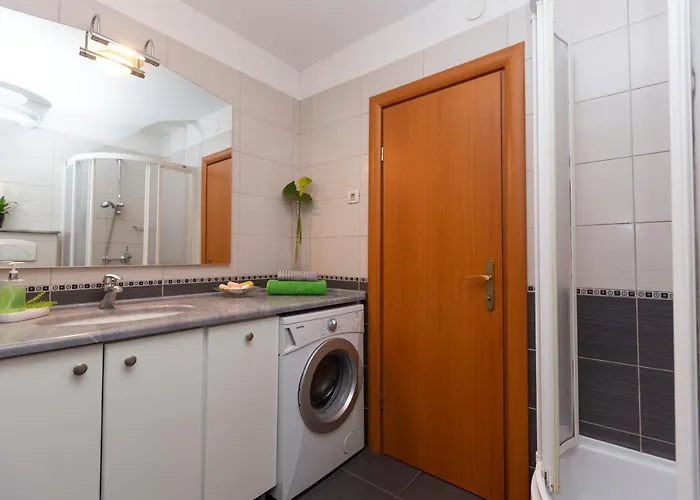 Dora Lägenhet Split