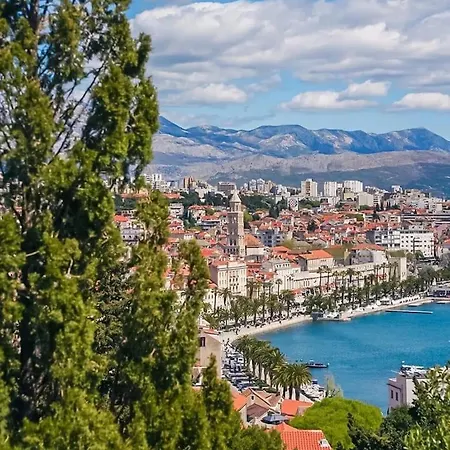 Beautiful With Garden And Terrace Appartamento