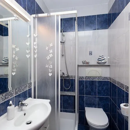 Beautiful With Garden And Terrace سبليت