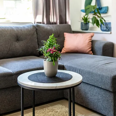 Beautiful With Garden And Terrace سبليت